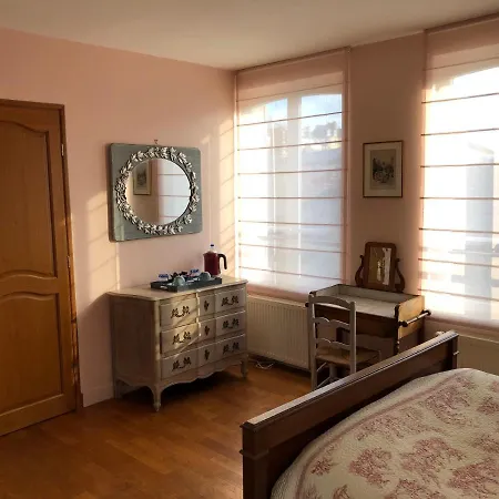 Coccinelles House تروفيي سور مير