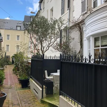 فندق مبيت وإفطار Coccinelles House تروفيي سور مير